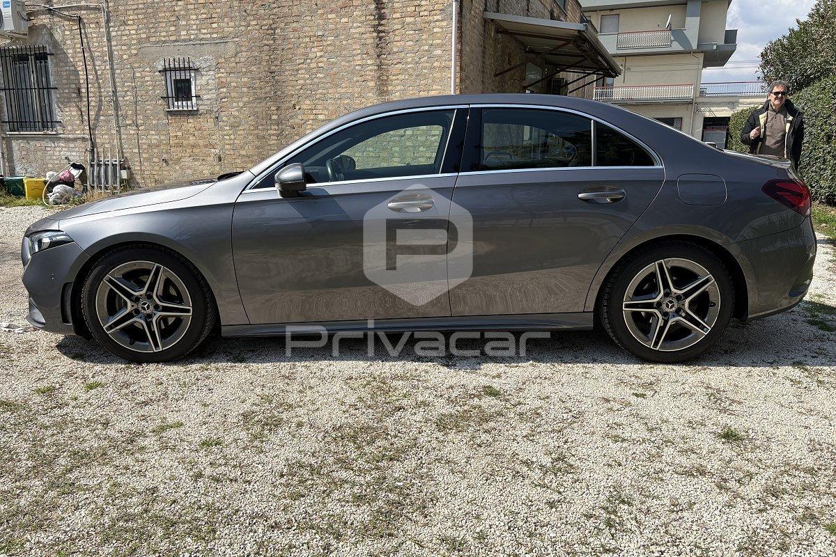 MERCEDES A 180 d Automatic Premium