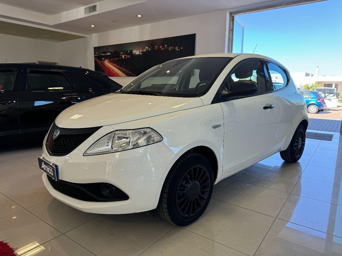 LANCIA - Ypsilon - 1.2 69 CV 5p. Gold Solo 34.000km