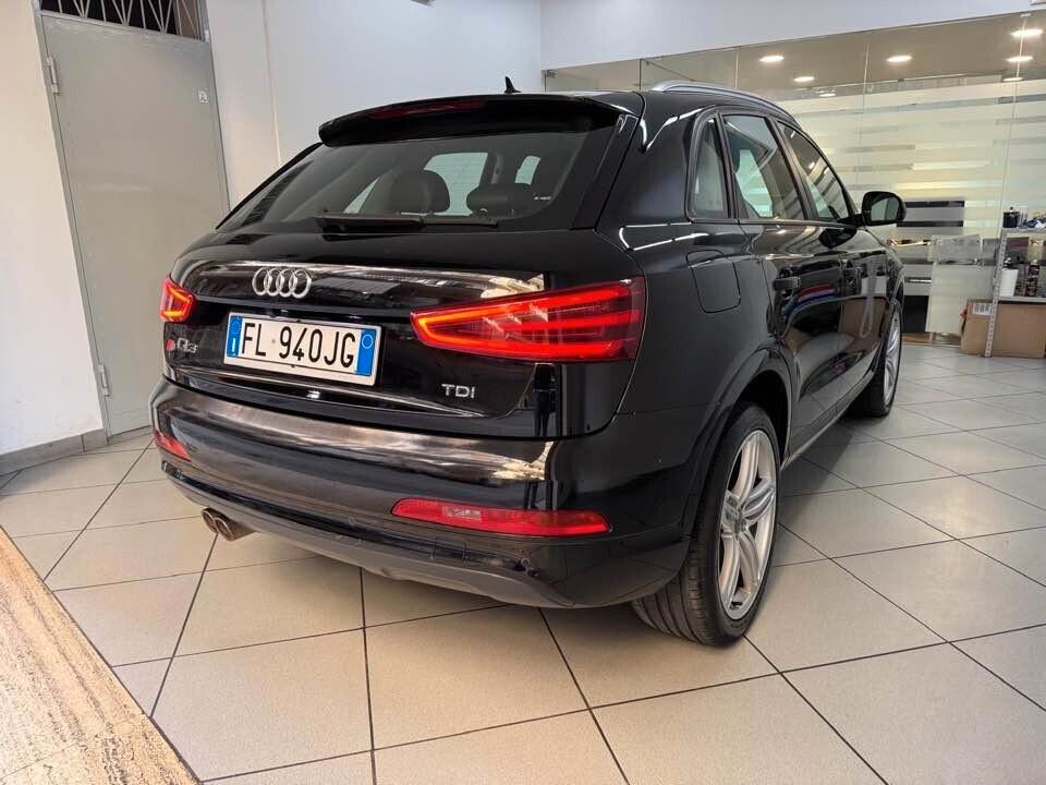 Audi Q3 2.0 TDI 140/CV S-Line 2014