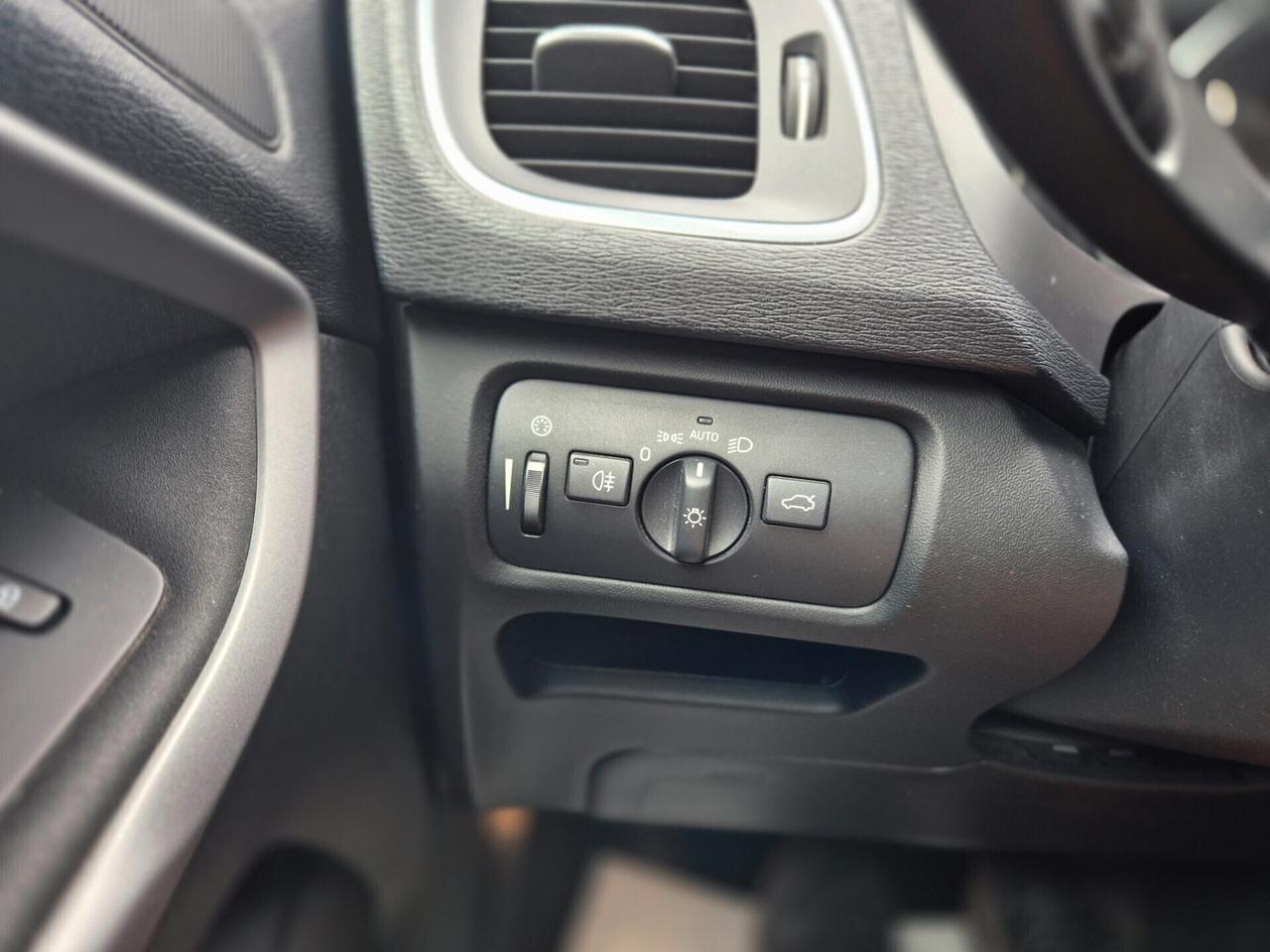 Volvo V40 Cross Country D2 Business Plus