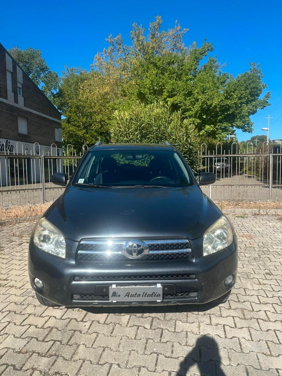 TOYOTA RAV4 2.2 D-4D 136 CV 2006