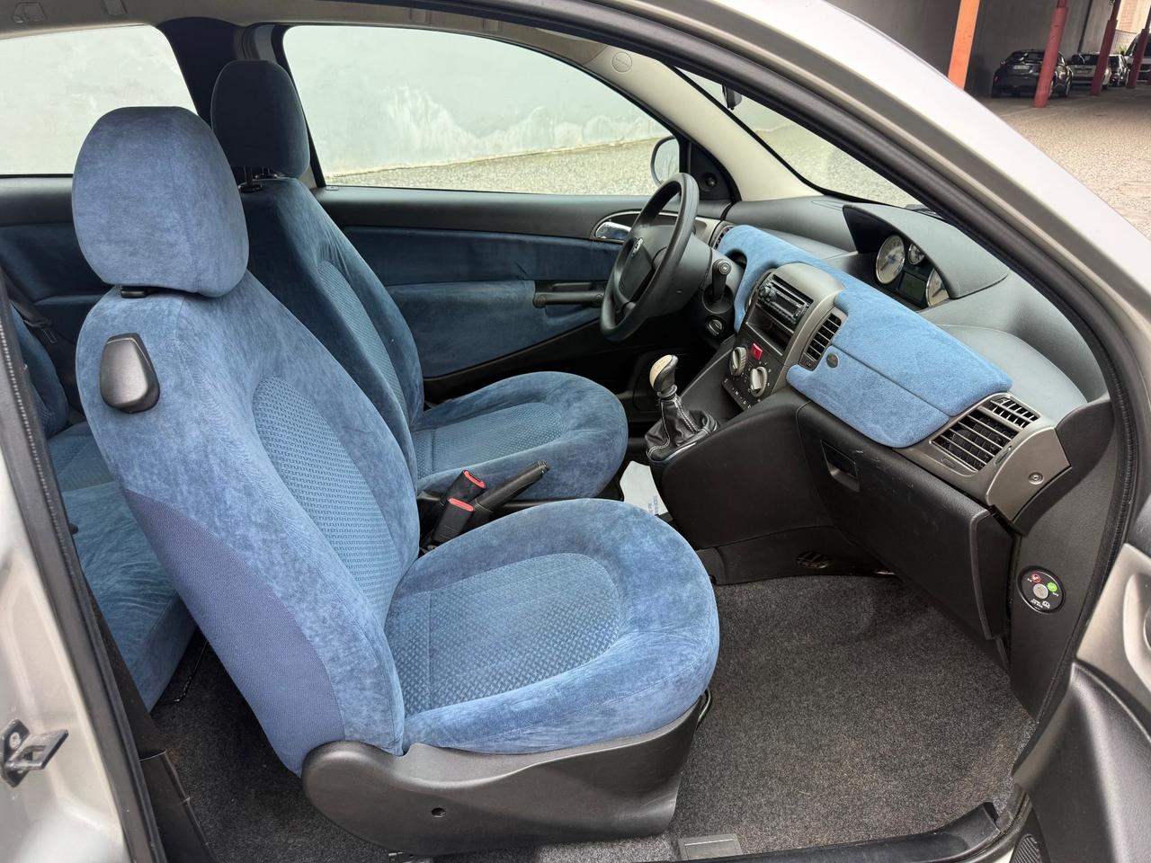 Lancia Ypsilon 1.2 GPL
