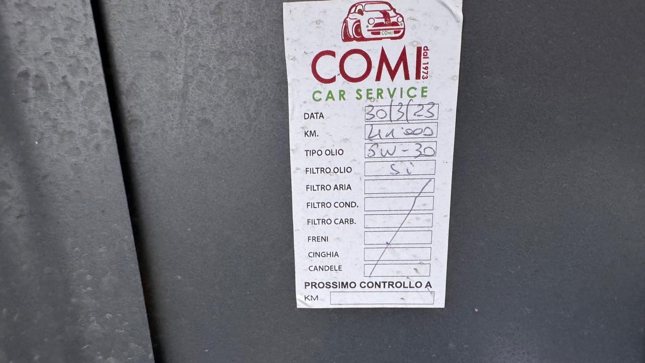 Opel Corsa 1.2 Coupé b-Color Unico prop