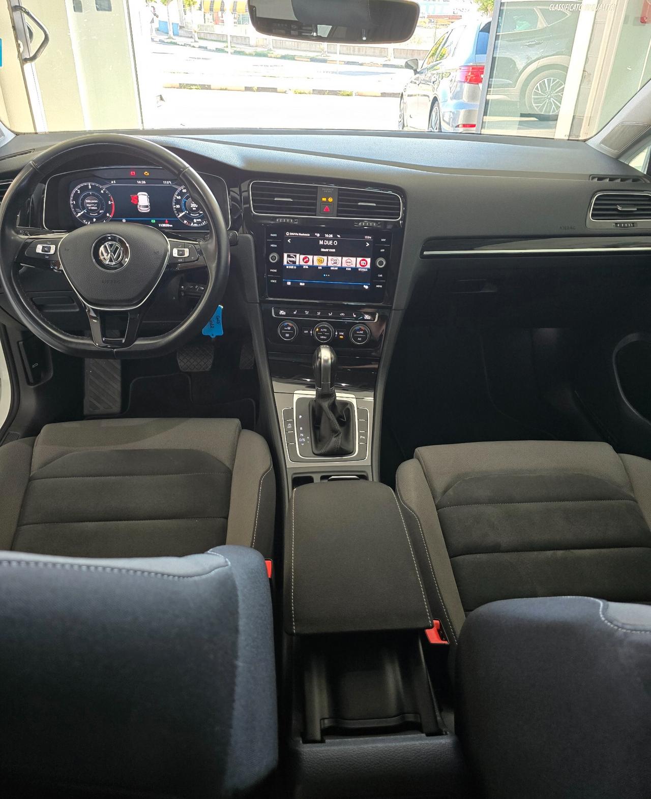 Volkswagen Golf 2.0 TDI R Line