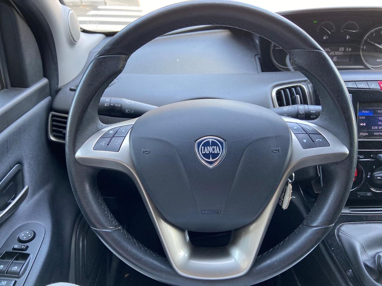 Lancia Ypsilon Gold 1.0 FireFly MHEV #11872