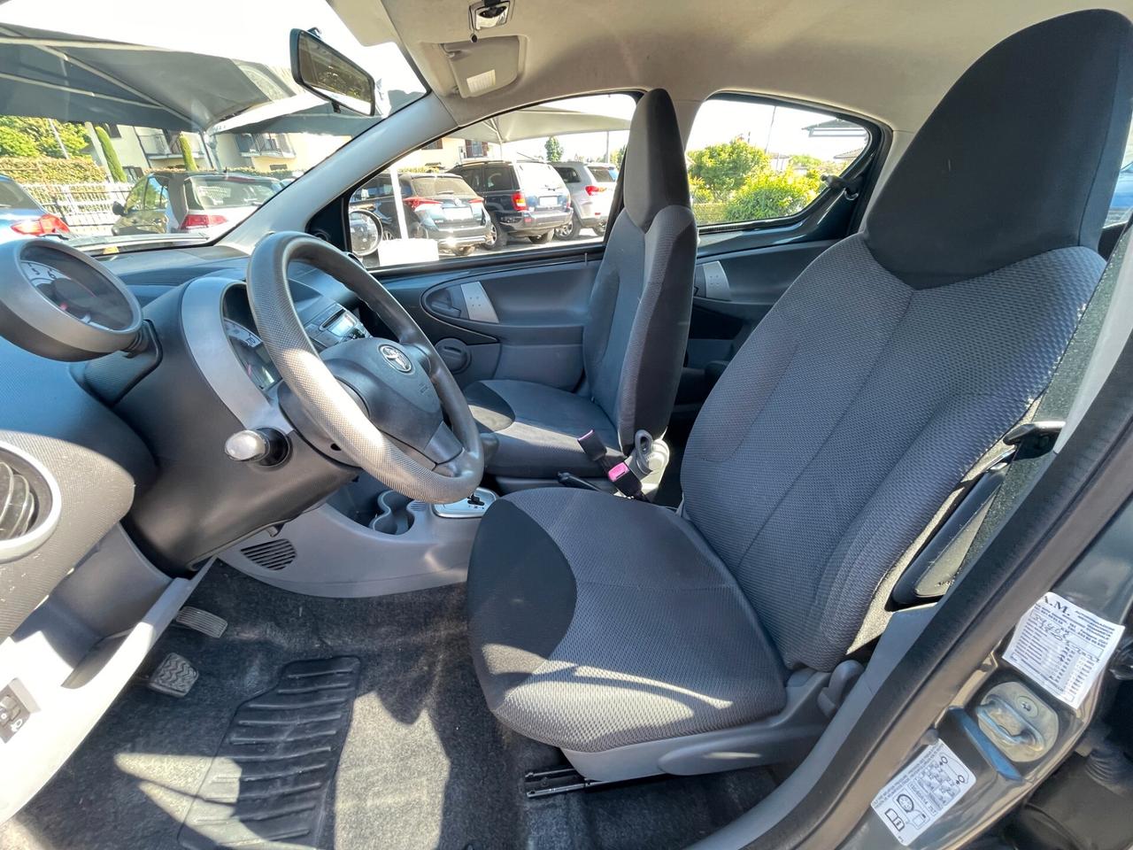 Toyota Aygo I 2005 5p 1.0 Sol m-mt