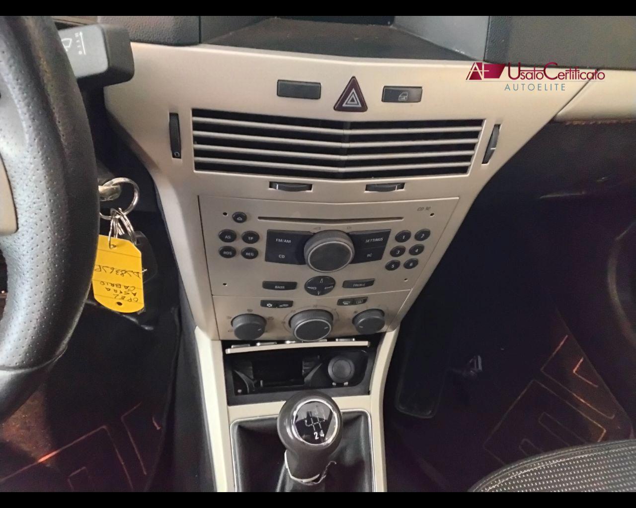 OPEL Astra TwinTop 1.6 16V Twinport Cosmo