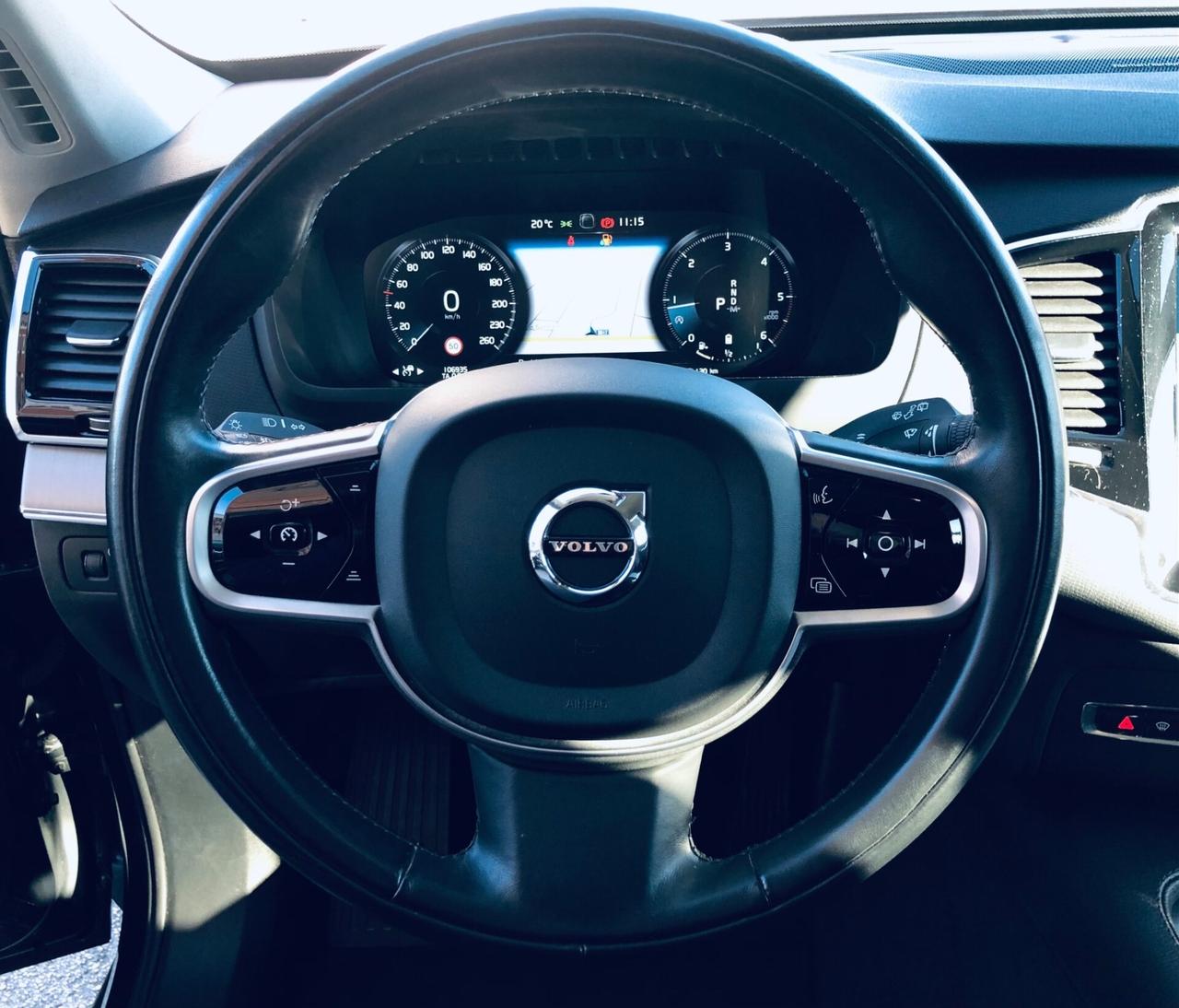 Volvo XC 90 XC90 B5 (d) AWD Geartronic Momentum