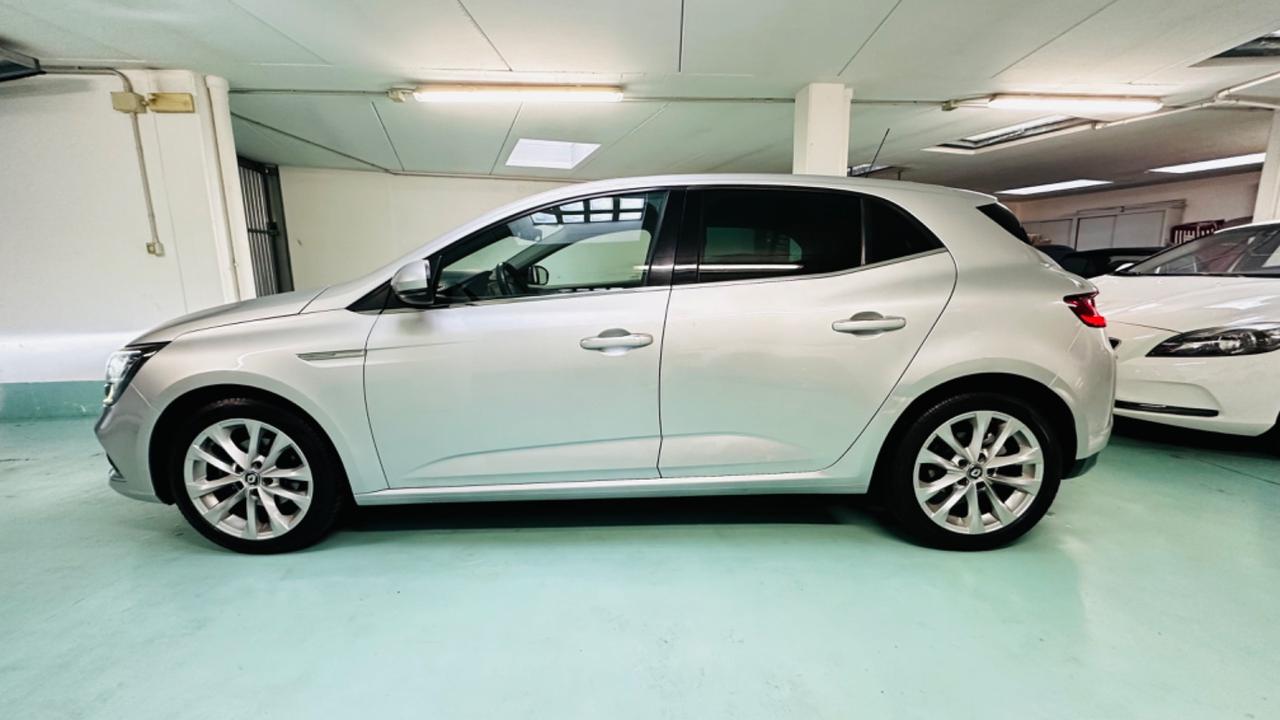 Renault Megane Mégane dCi 8V 110 CV Energy Bose. Ok neopate