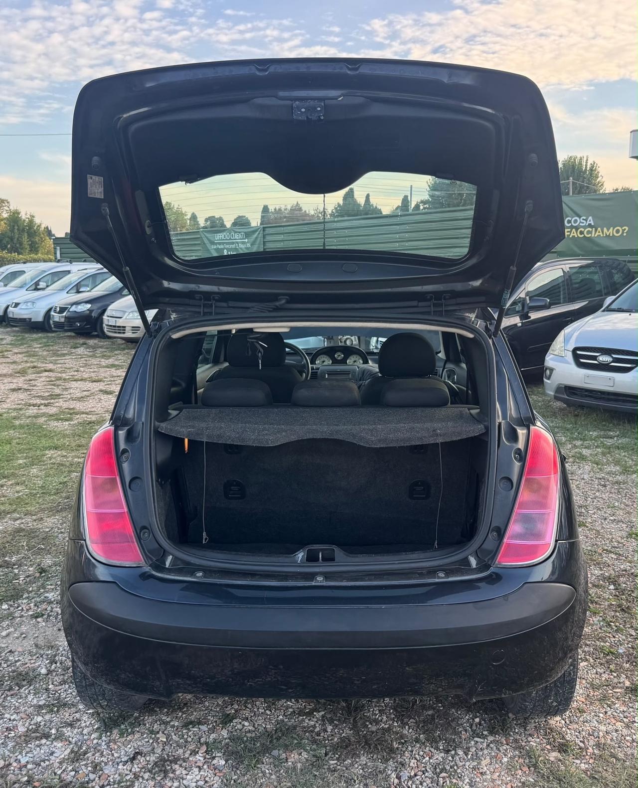 Lancia Ypsilon 1.2 Argento