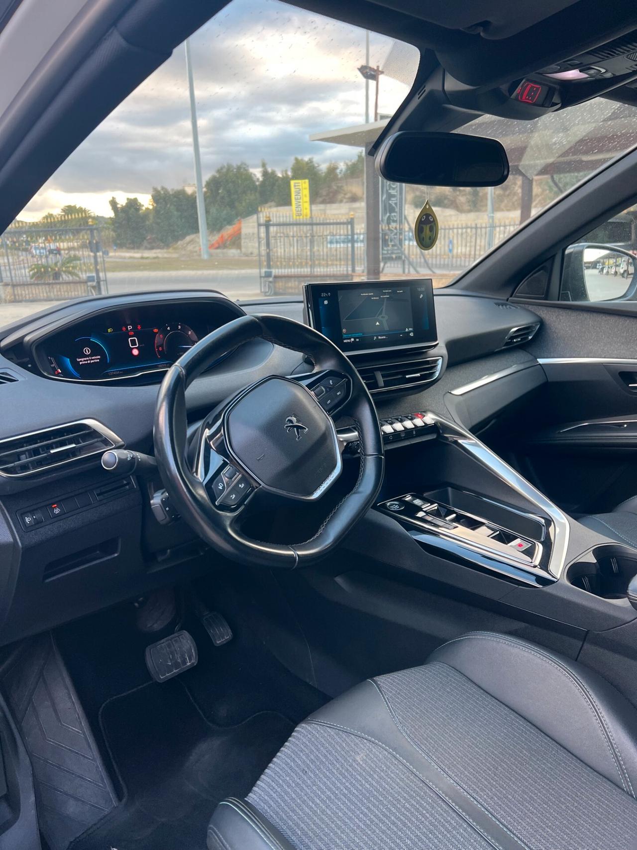 Peugeot 3008 BlueHDi 130 S&S EAT8 Allure