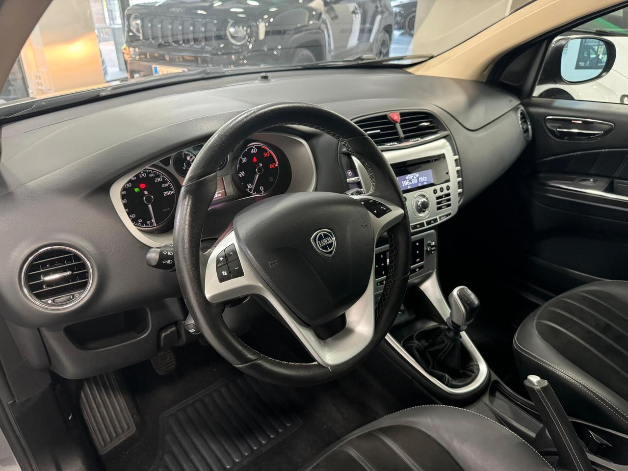 Lancia Delta 1.6 MJT DPF Argento