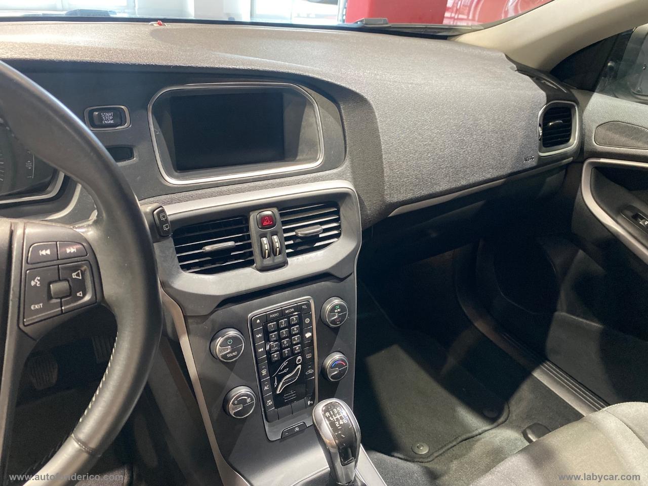 VOLVO V40 Cross Country D2 1.6 Kinetic