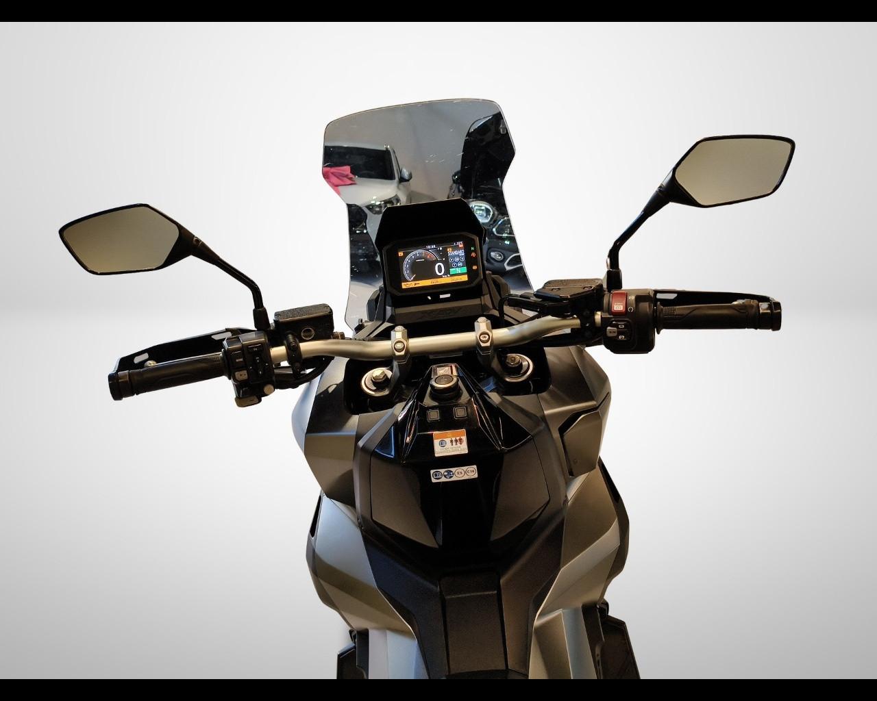 Honda X-ADV 750 - ABS DCT