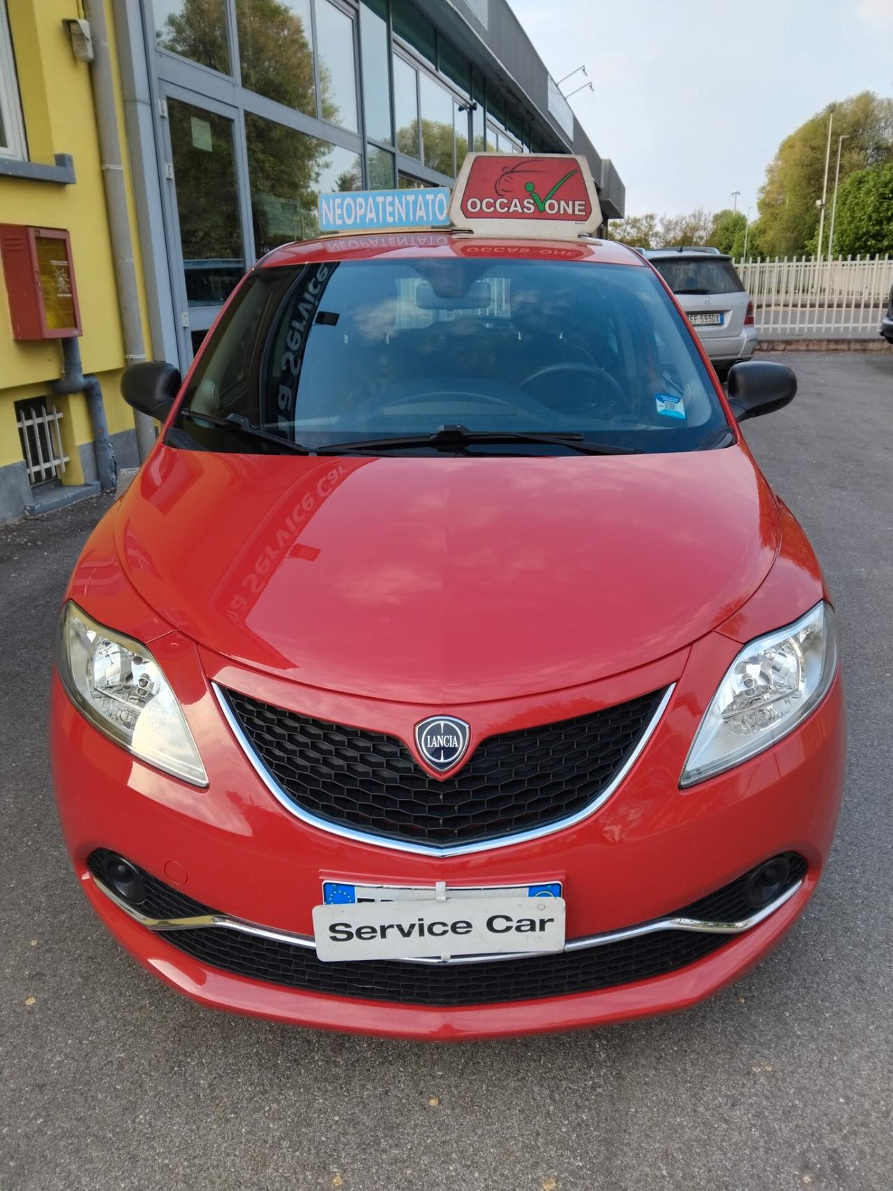 Lancia Ypsilon 1.2 69 CV 5 porte Silver