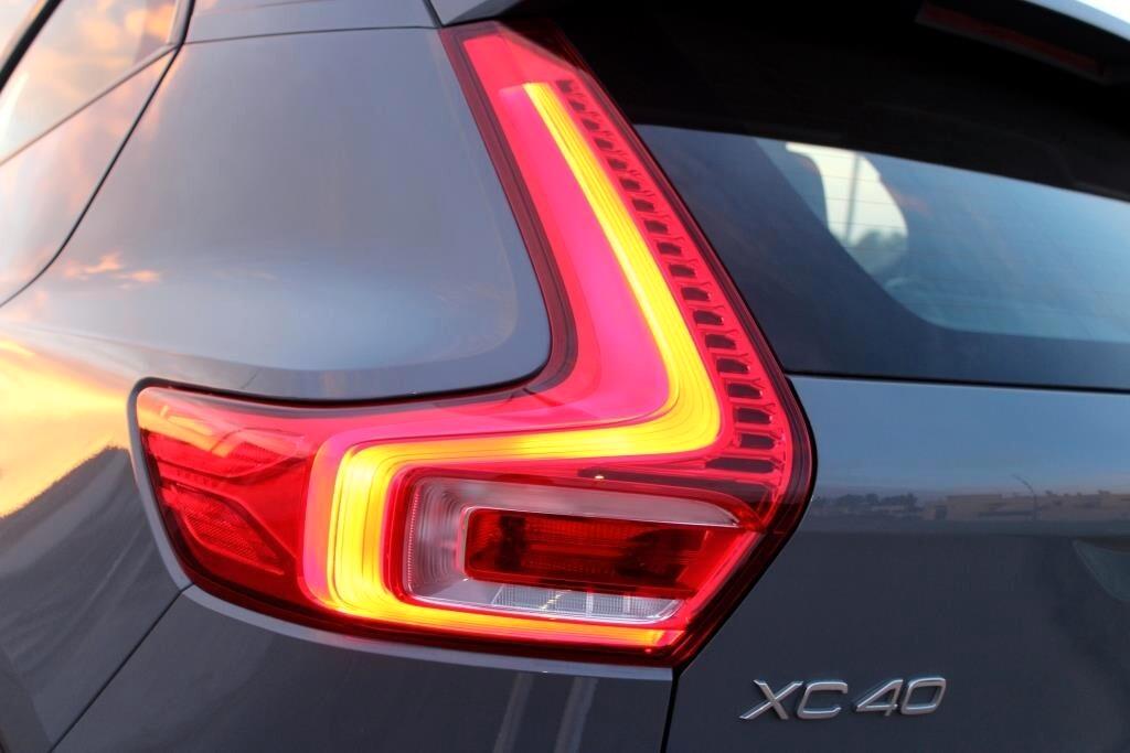 VOLVO XC40 D3 Momentum *FULL LED *Carplay