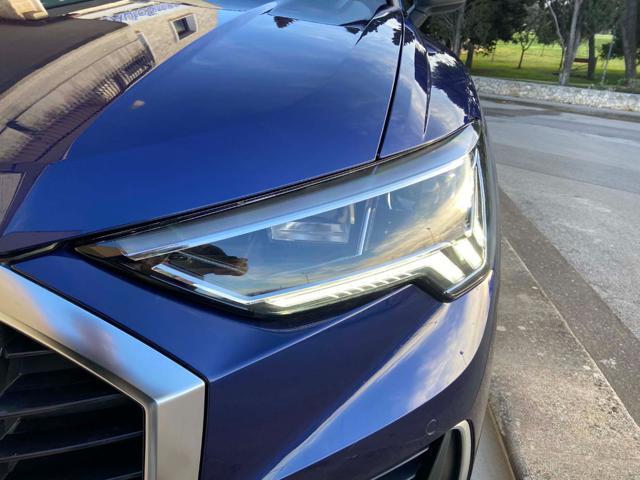 AUDI Q3 35 2.0 TDI S tronic Business Advanced COCKPIT