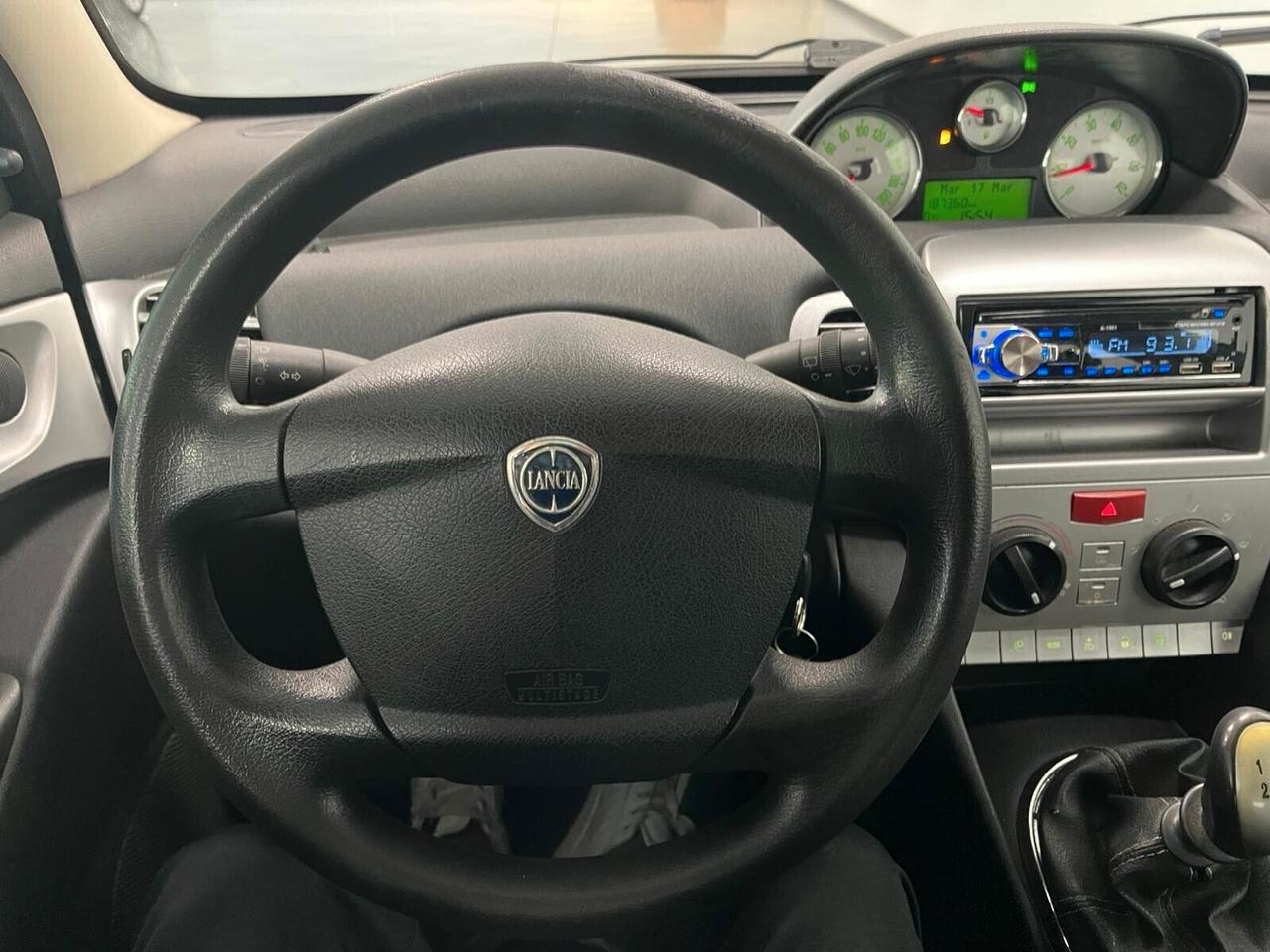 Lancia Ypsilon 1.2 Argento