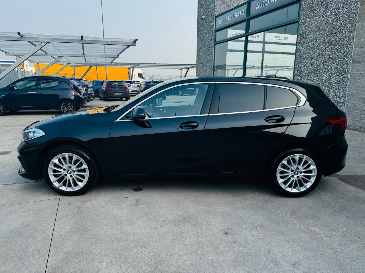 Bmw 116 116d 5p. SPORT
