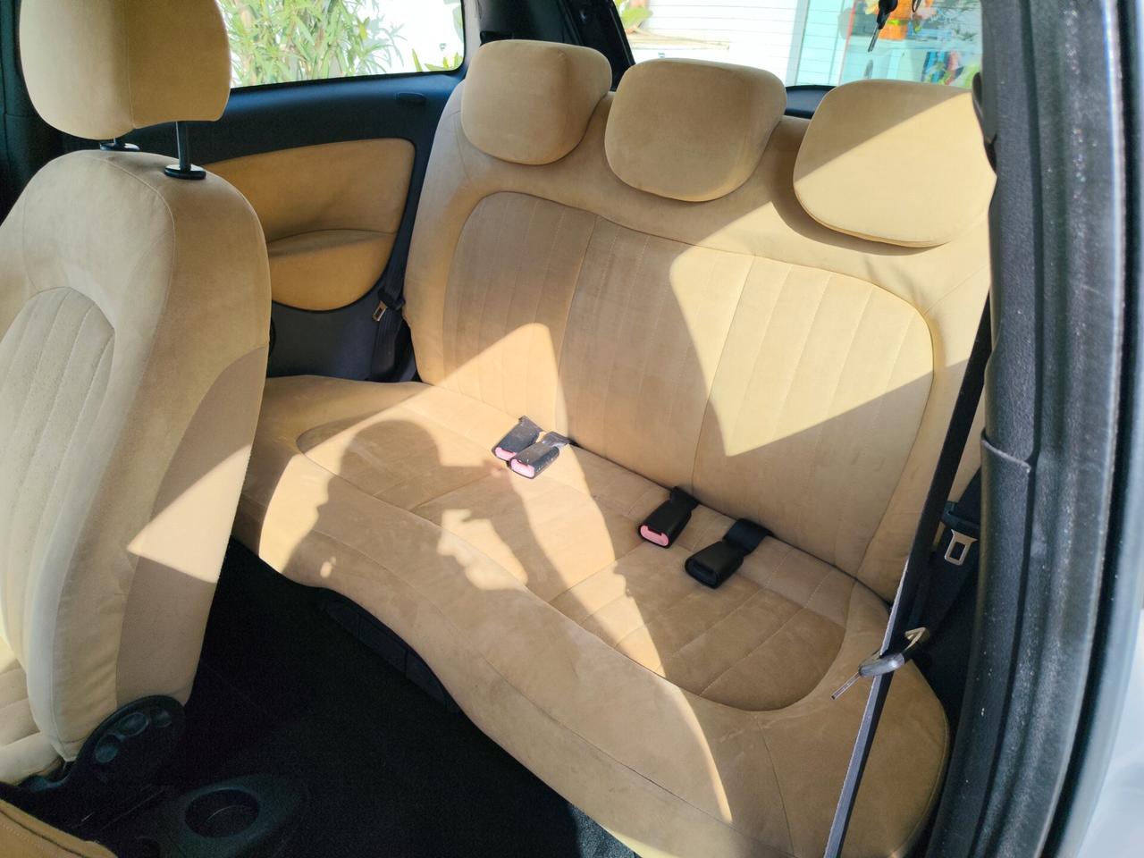 Lancia Ypsilon 1.3 MJT 75 CV Argento