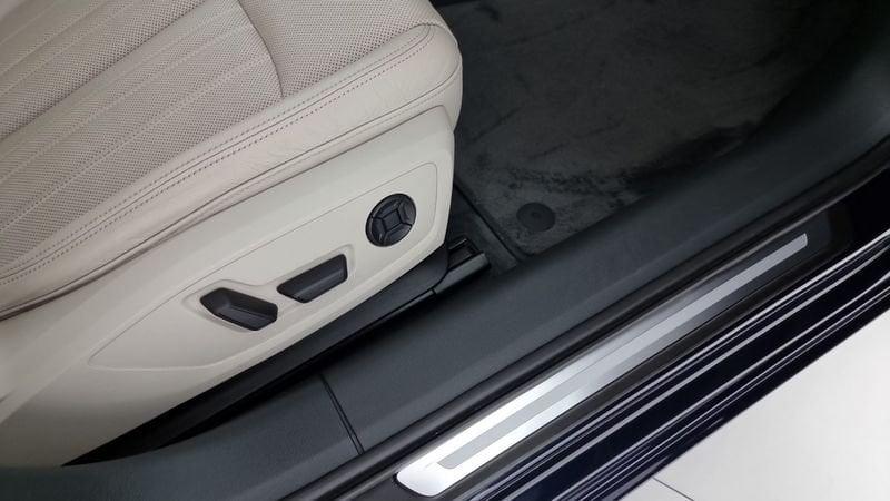 Audi A6 40 2.0 TDI quattro ultra S tronic Business Plus