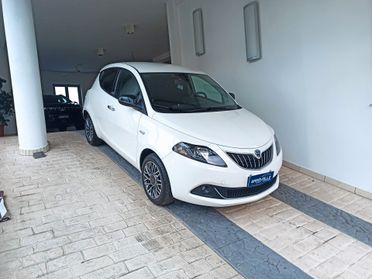 Lancia Ypsilon 1.0 FireFly 5 porte S&S Hybrid Gold 2023