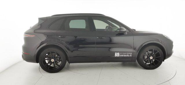 PORSCHE Cayenne 3.0 V6