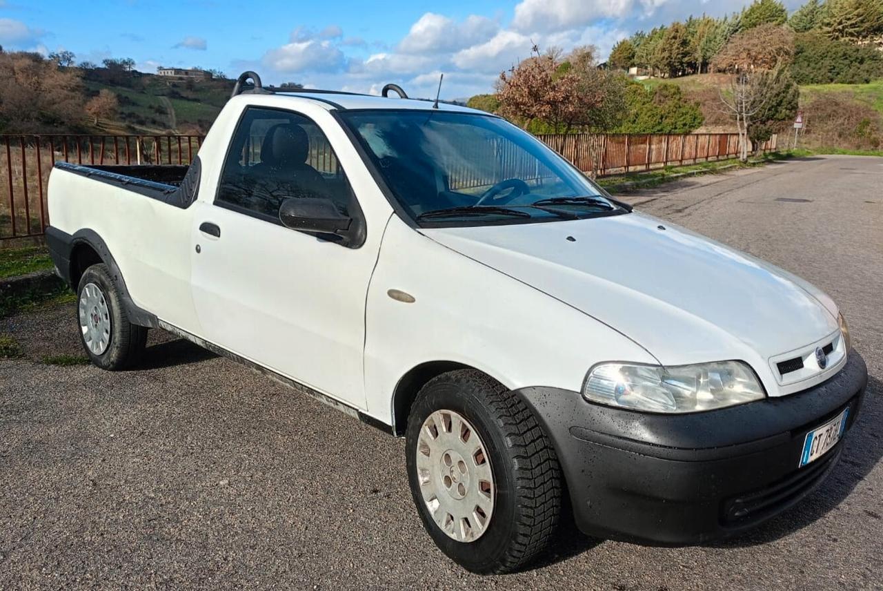 Fiat Strada 1.9 jtd