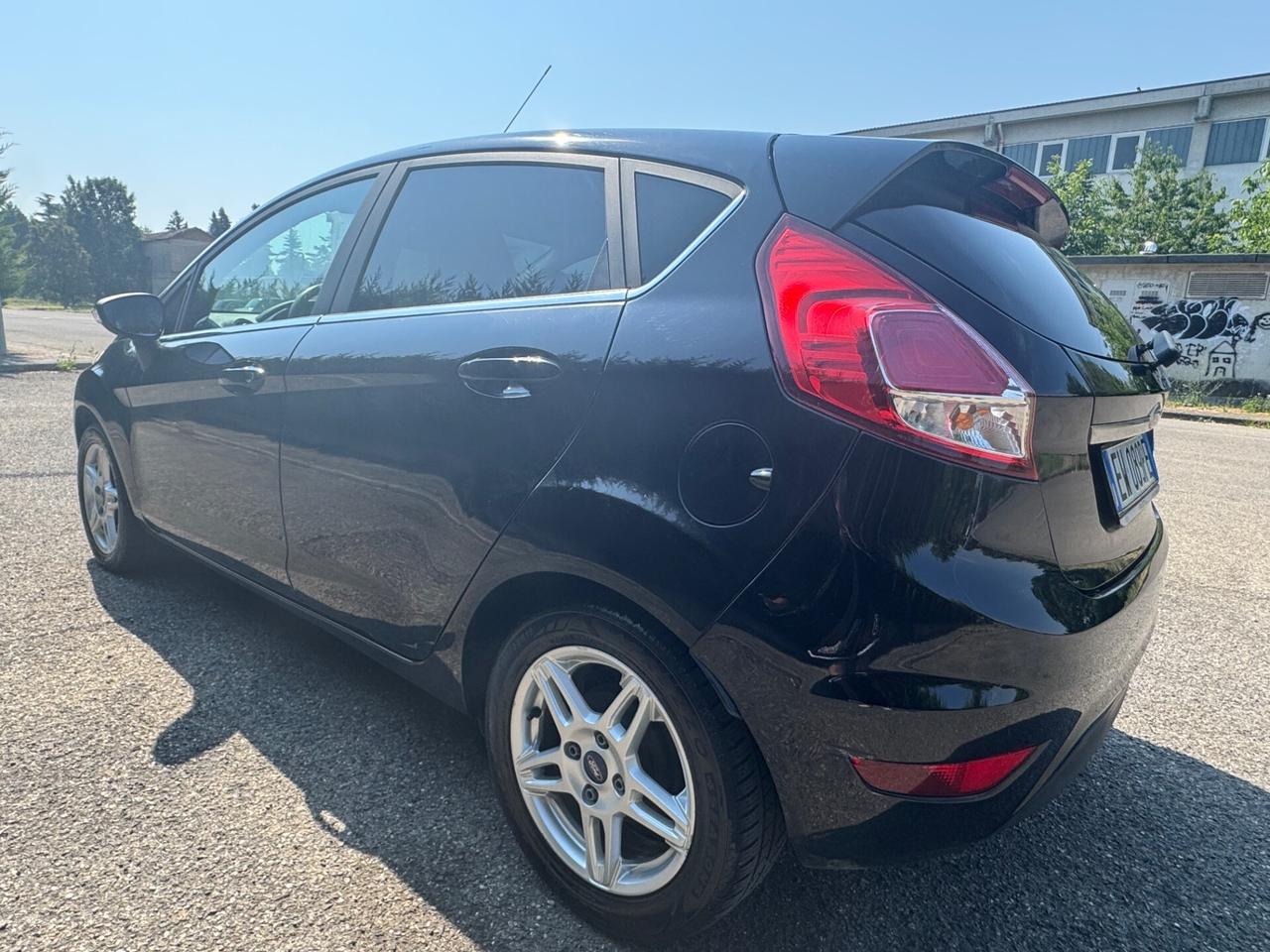 Ford Fiesta 1.5 TDCi 75CV 5 porte Titanium