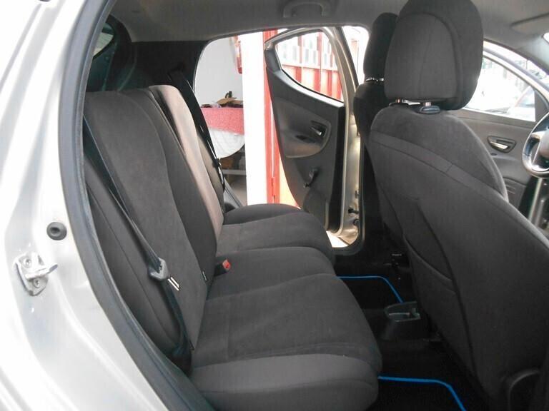 Lancia Ypsilon 0.9 TwinAir 85 CV 5 porte Metano Ecochic Gold