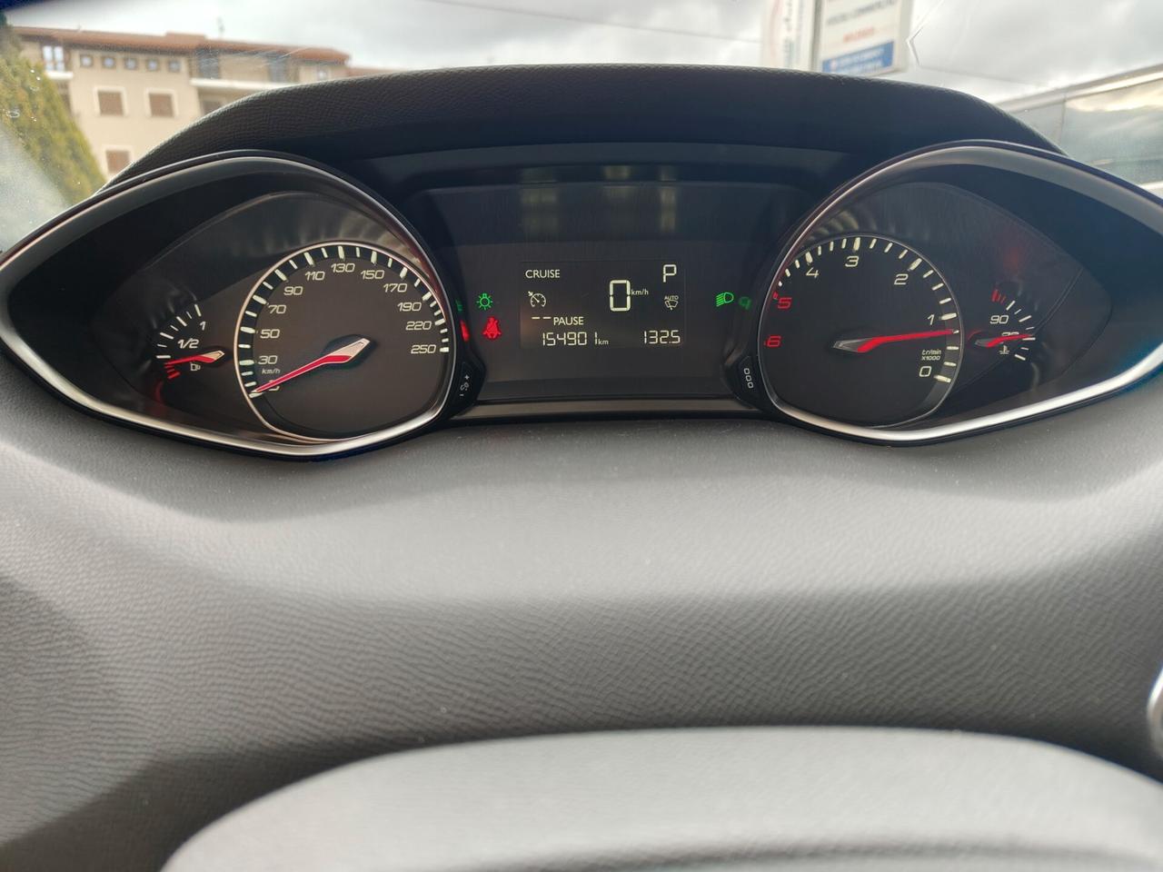 Peugeot 308 BlueHDi 120 S&S EAT6 SW Allure