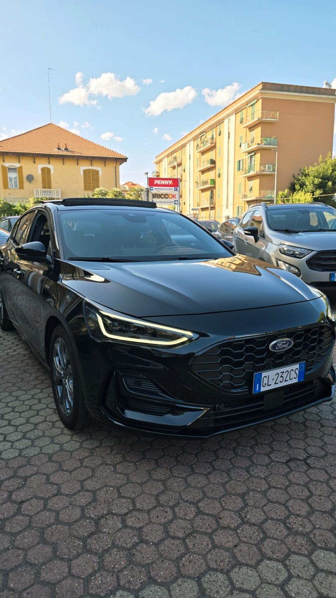 Ford Focus 1.0 EcoBoost Hybrid 125 CV Power. 5p. ST-Line Design