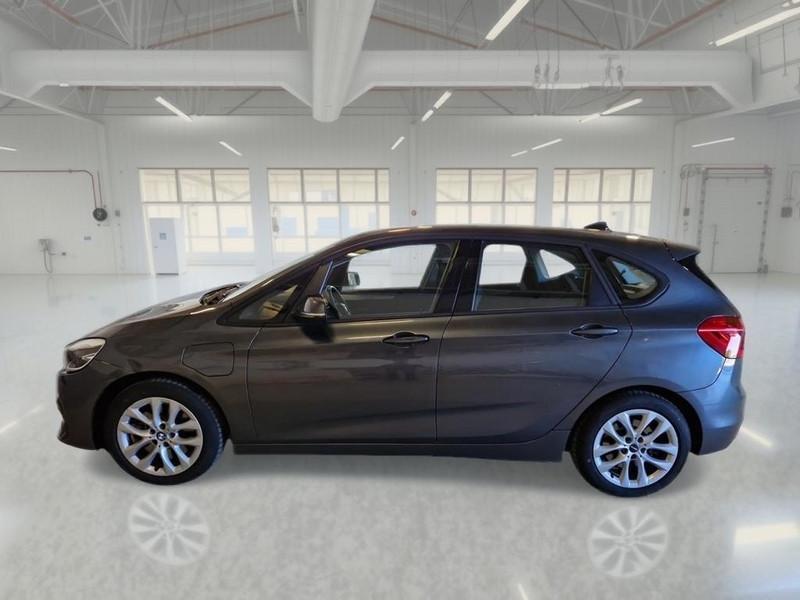 BMW 225 e ACTIVE TOURER iPerformance Business autom.