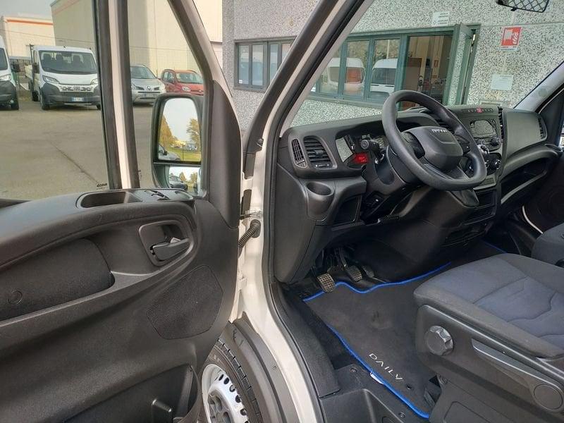 Iveco Daily Daily 35S12 2.3 HPT 3750 Cassone +4 Metri Ruote Sing.
