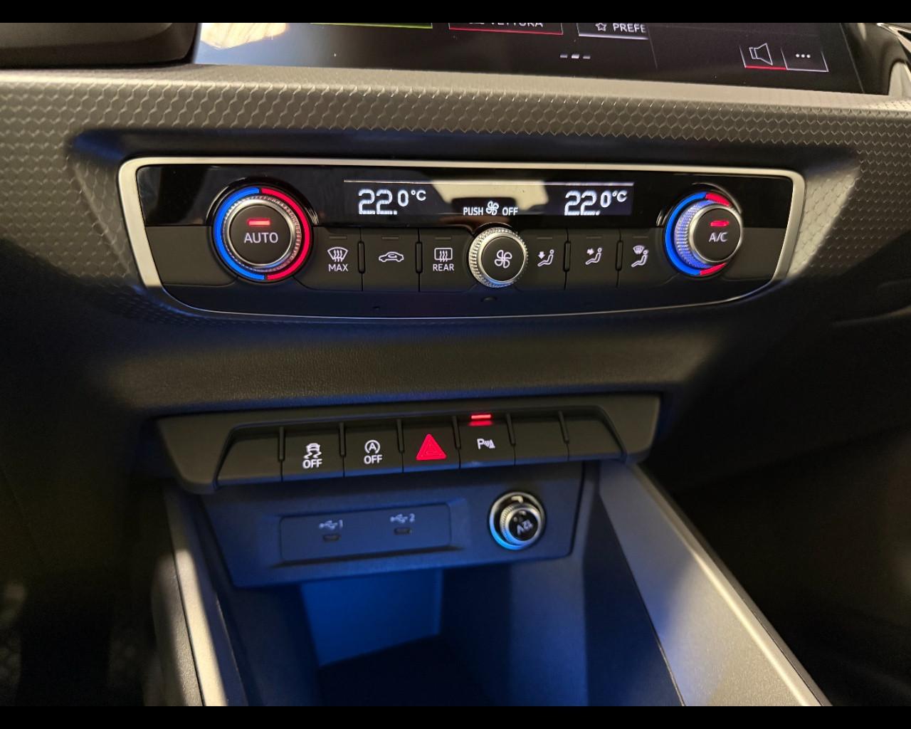 AUDI A1 SPORTBACK 30 TFSI S-TRONIC S LINE
