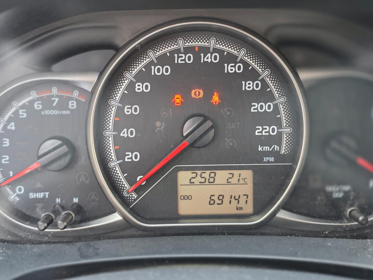 Toyota Yaris 1.0 5 porte Lounge