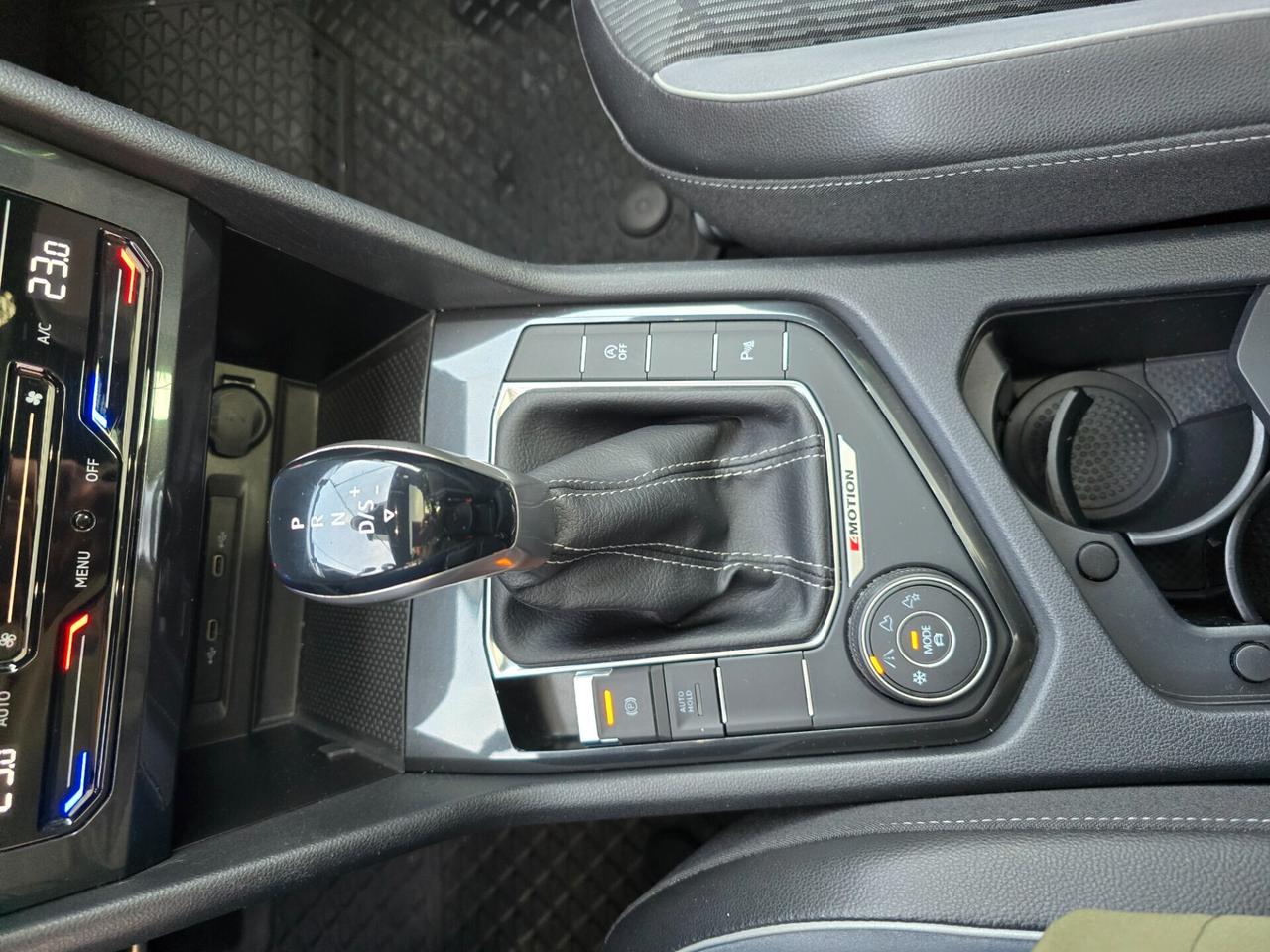 Vw Tiguan 2.0 TDI 200CV 4x4 R.line tetto apribile-2021