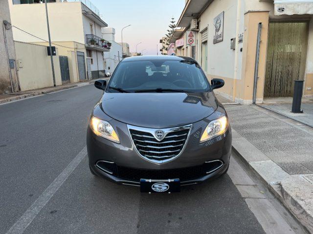 LANCIA Ypsilon 1.2 69 CV 5 porte Silver