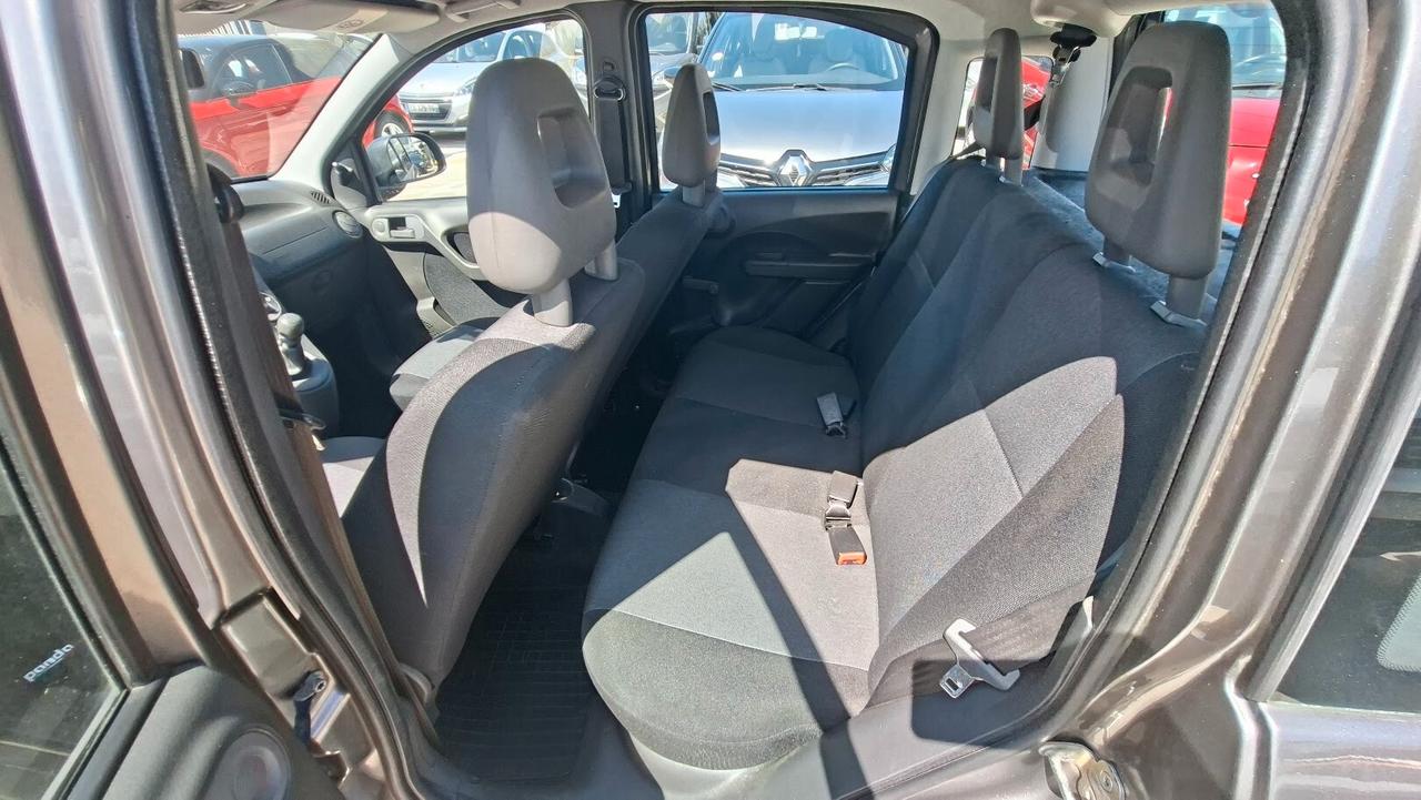 Fiat Panda 1.2 BENZINA 2011 aria condizionata
