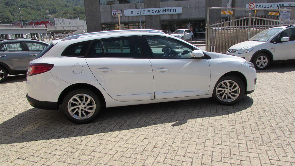 RENAULT - MÃ©gane SporTour SporTour 1.5 dci Runaway 110cv