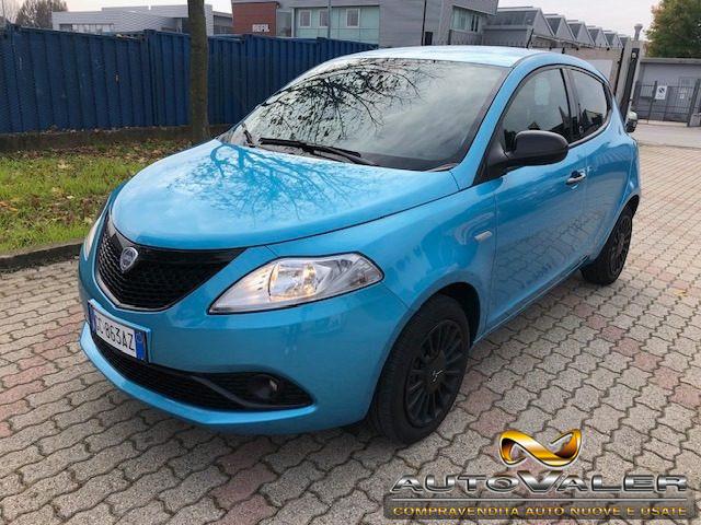 LANCIA Ypsilon 1.0 FireFly 5 porte S&S Hybrid Silver Plus