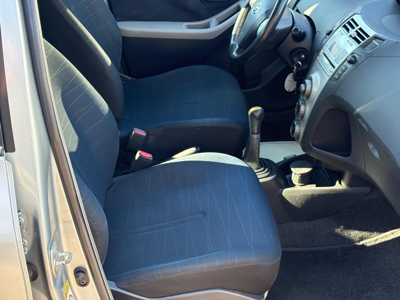 Toyota Yaris 1.3 5 porte Sol