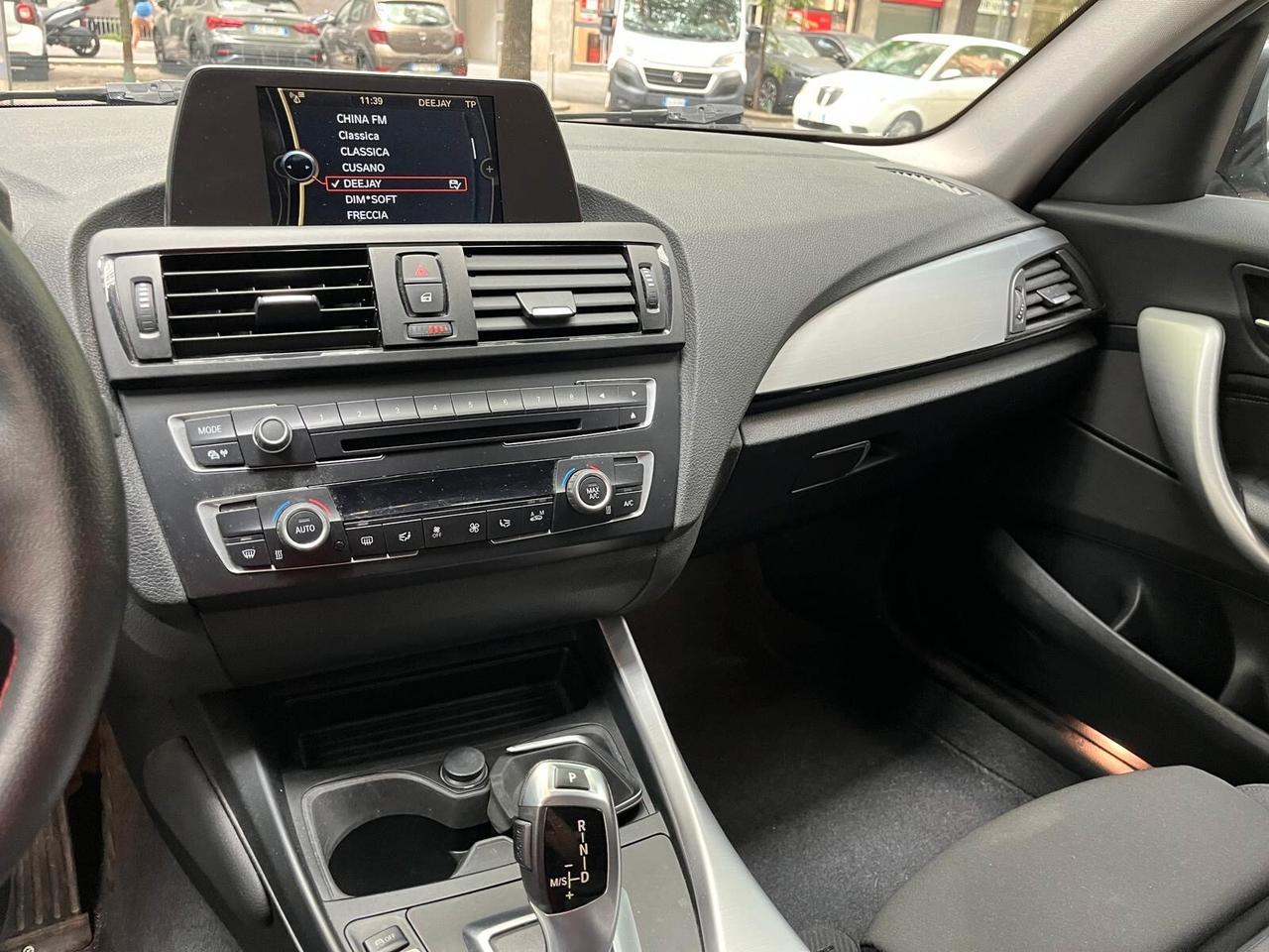 Bmw 118 116d 5p. Sport