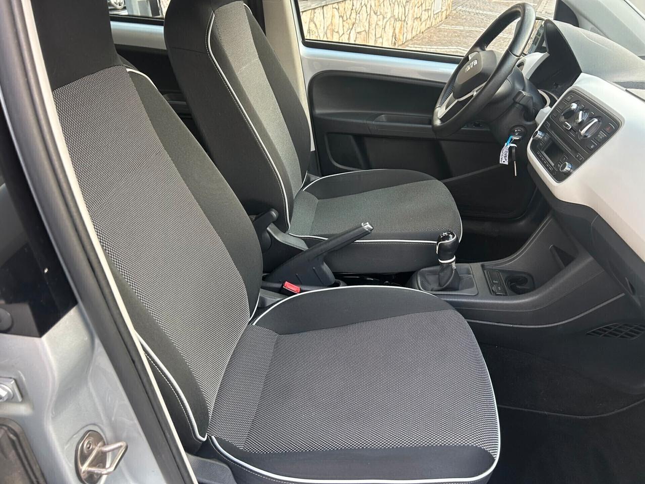 Seat Mii 1.0 68 CV 5 porte Chic Ecofuel