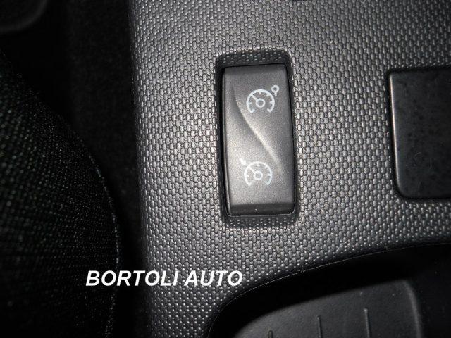 RENAULT Clio 1.5 dCi 136.000 KM COSTUME NATIONAL NAVIGATORE