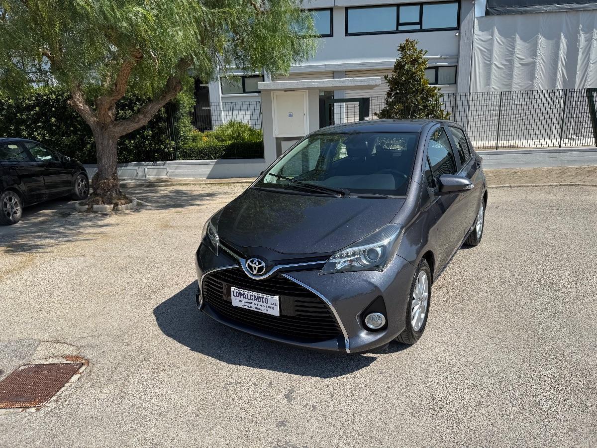 TOYOTA - Yaris - 1.4 D-4D 5p. Lounge MY 16 ; Adatta ai Neopatentati