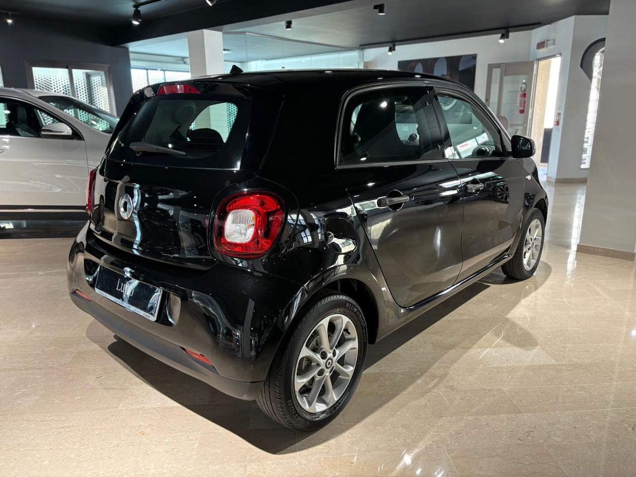 Smart ForFour 70 1.0 Passion