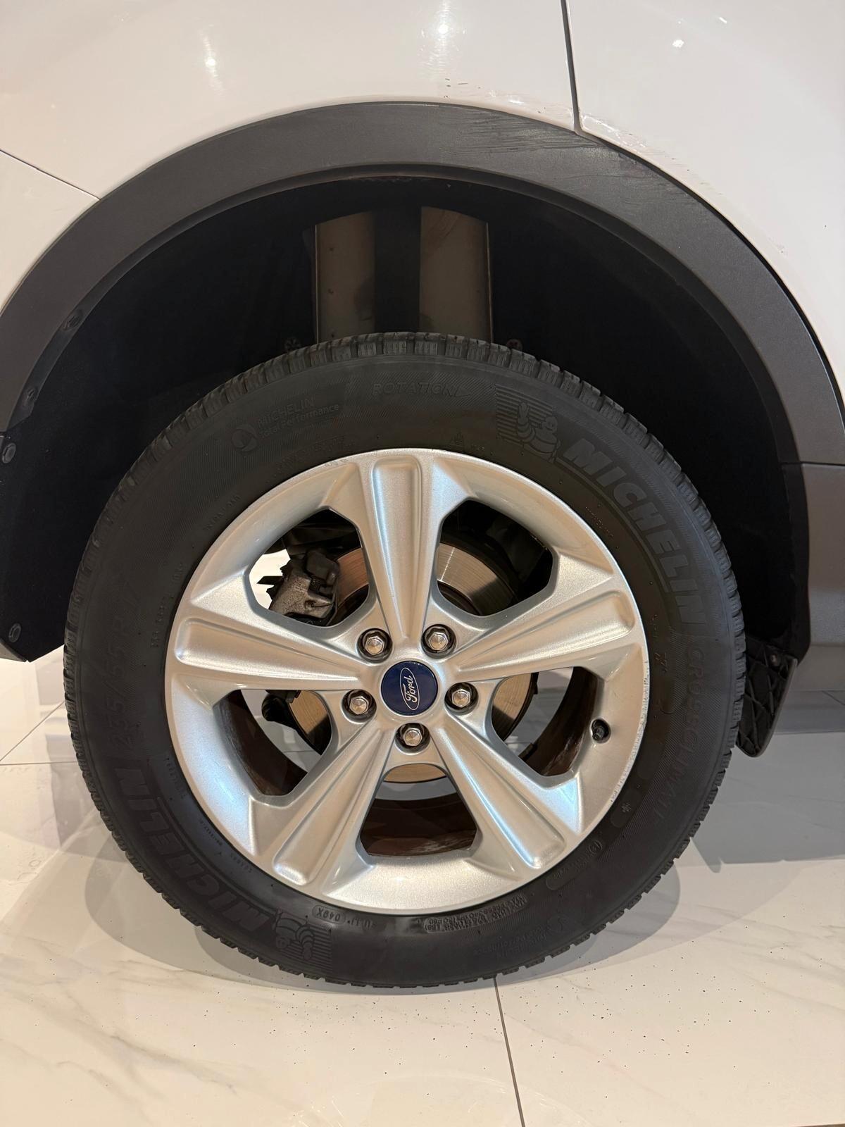 Ford Kuga 2.0 TDCI 115 CV 2WD Titanium