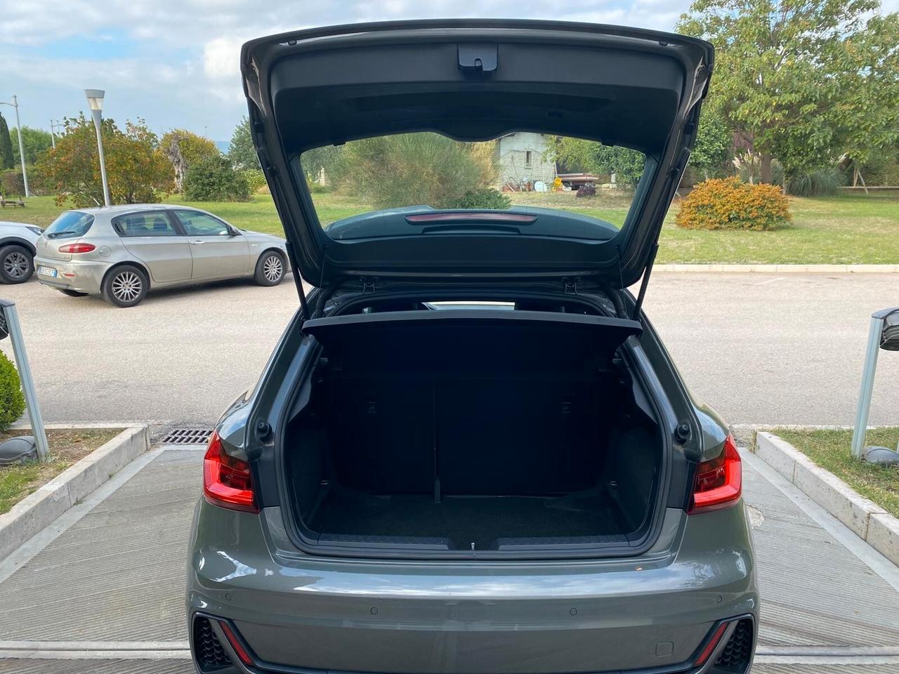 Audi A1 SPB 30 TFSI S Line Stronic Identity Black