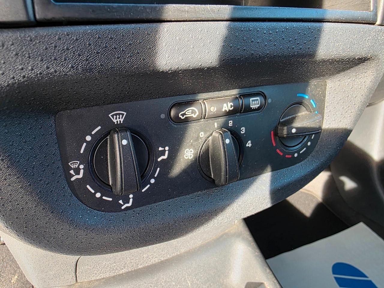 Citroen C2 1.4 HDi 70CV VTR